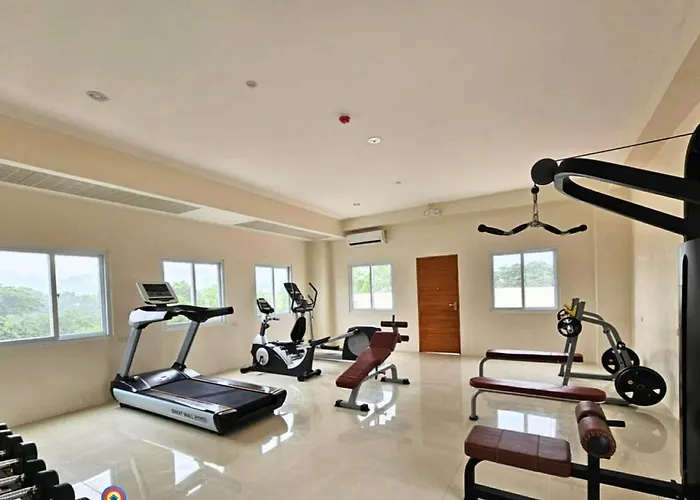 The Fyangz Luxe Staycation Near Anjo World * Cebu