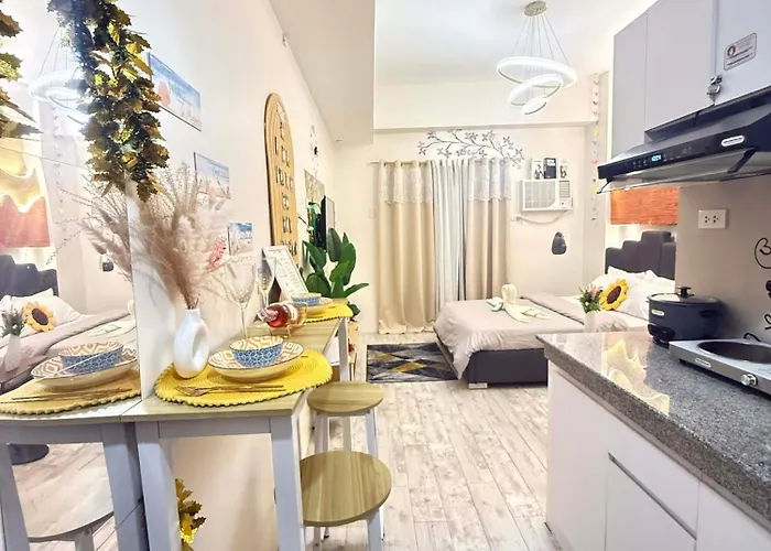 The Fyangz Luxe Staycation Near Anjo World * Cebu